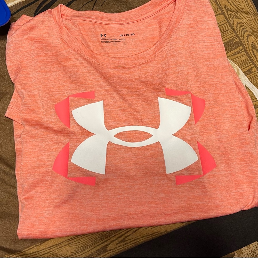 Under Armour XL new without tags